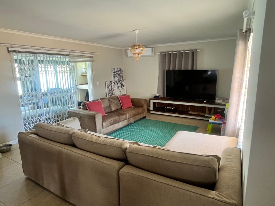 To Let 3 Bedroom Property for Rent in Sunningdale Western Cape